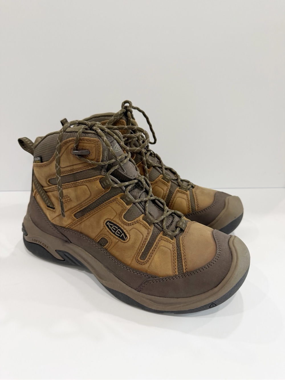 Keen Men's Circadia Mid Waterproof Hiking Boots